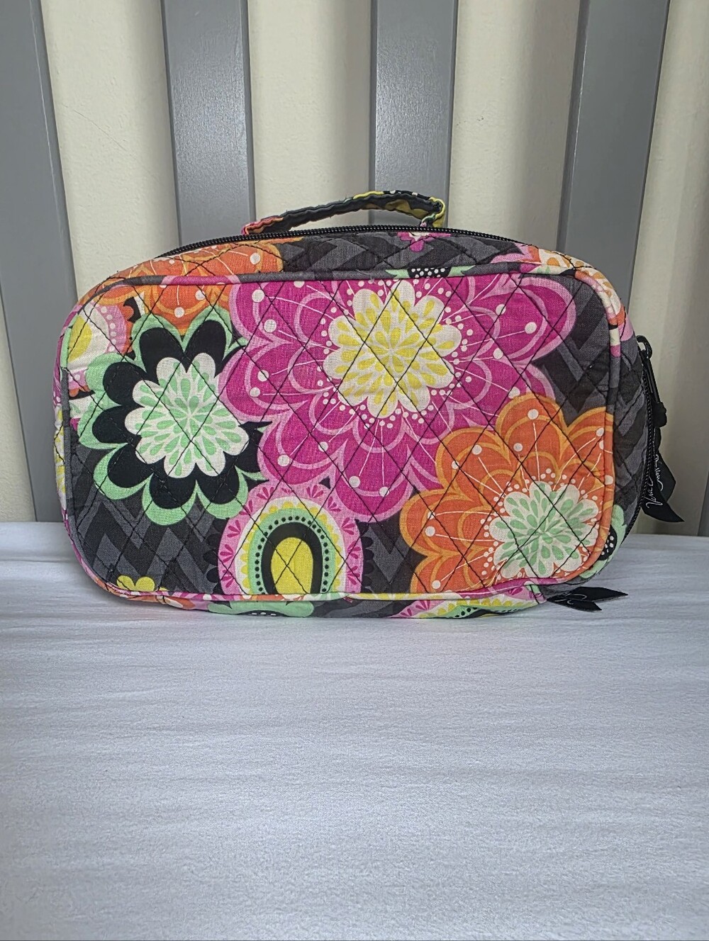 Vera Bradley Ziggy Zinnia Retired Pattern Cosmetic Travel Pouch With Pink Inside